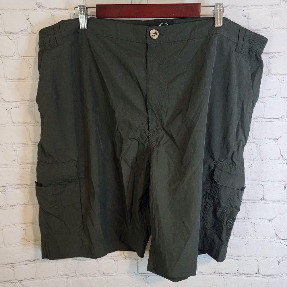 Men's Realtree hybrid cargo shorts, size XXL